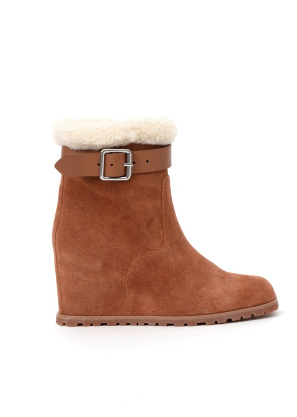 Avery Shearling Wedge Boots (Toffee)